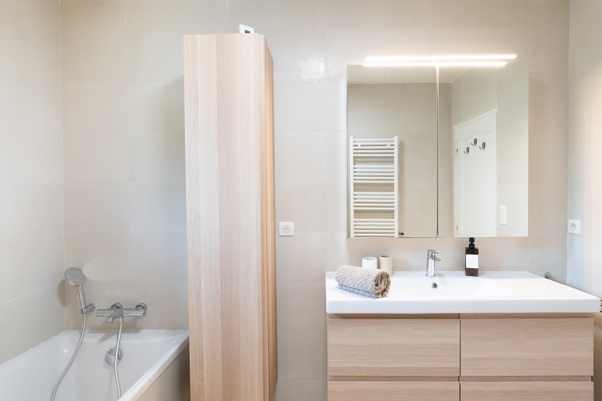 Gemeinsames Badezimmer — Ansicht 3, La Gemmerie